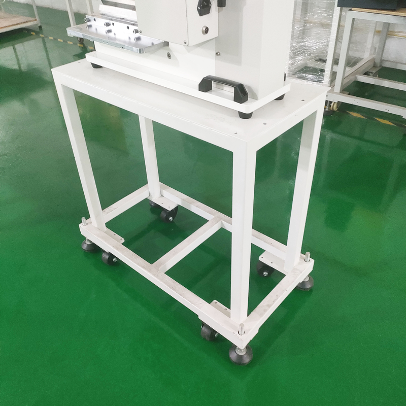 Plaka Bacak Kesme İçin Puanlı Tam Otomatik PCB Ayırıcı Makinesi