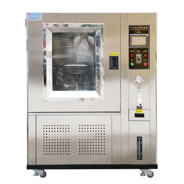 ±0.5°C Sıcaklık Tekdüzeliği ve IP Test Odasındaki Su püskürtme deliklerinin 50mm Arası