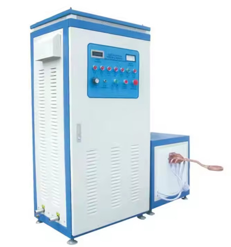 Bakır boru kapakları Yüksek frekanslı ısıtma makinesi Dakikada 7.5L akış hızı Basınç aralığı 0.06-0.12 Mpa