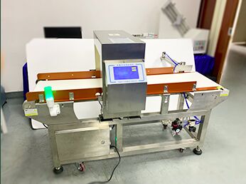 Gıda İşleme Metal Detektörü Taşıyıcı Makine HACCP FDA CE Et Ekmek Atıştırmalığı için